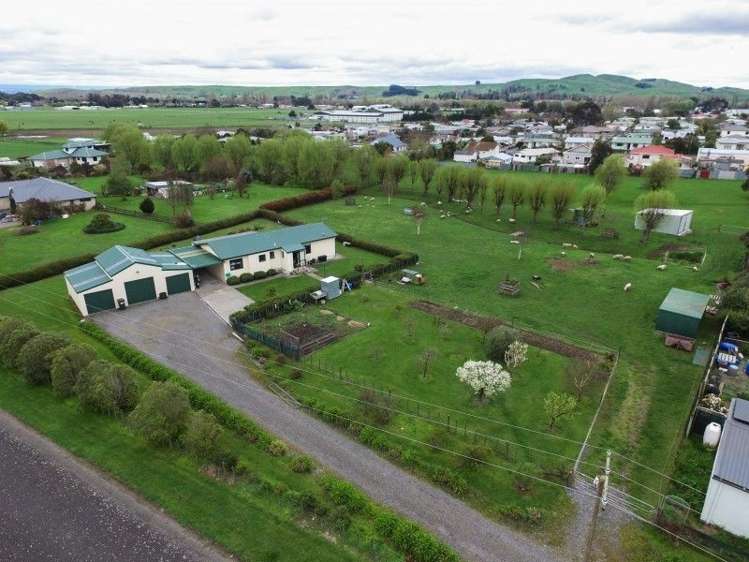 2 Viax Lane Waipukurau and Surrounds_2