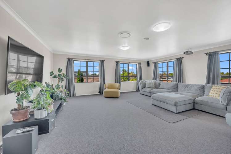 33 Surrey Street Taradale_16