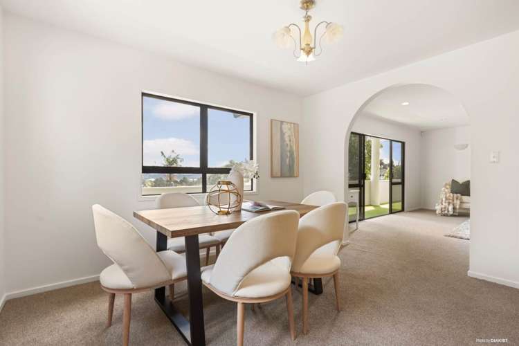 6 Goldfinch Rise Unsworth Heights_5