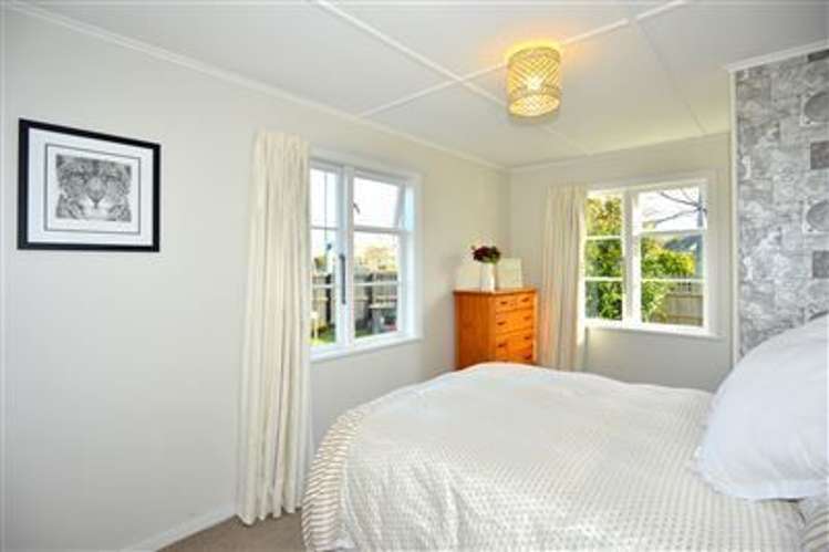 30 Pitcairn Crescent Bryndwr_8