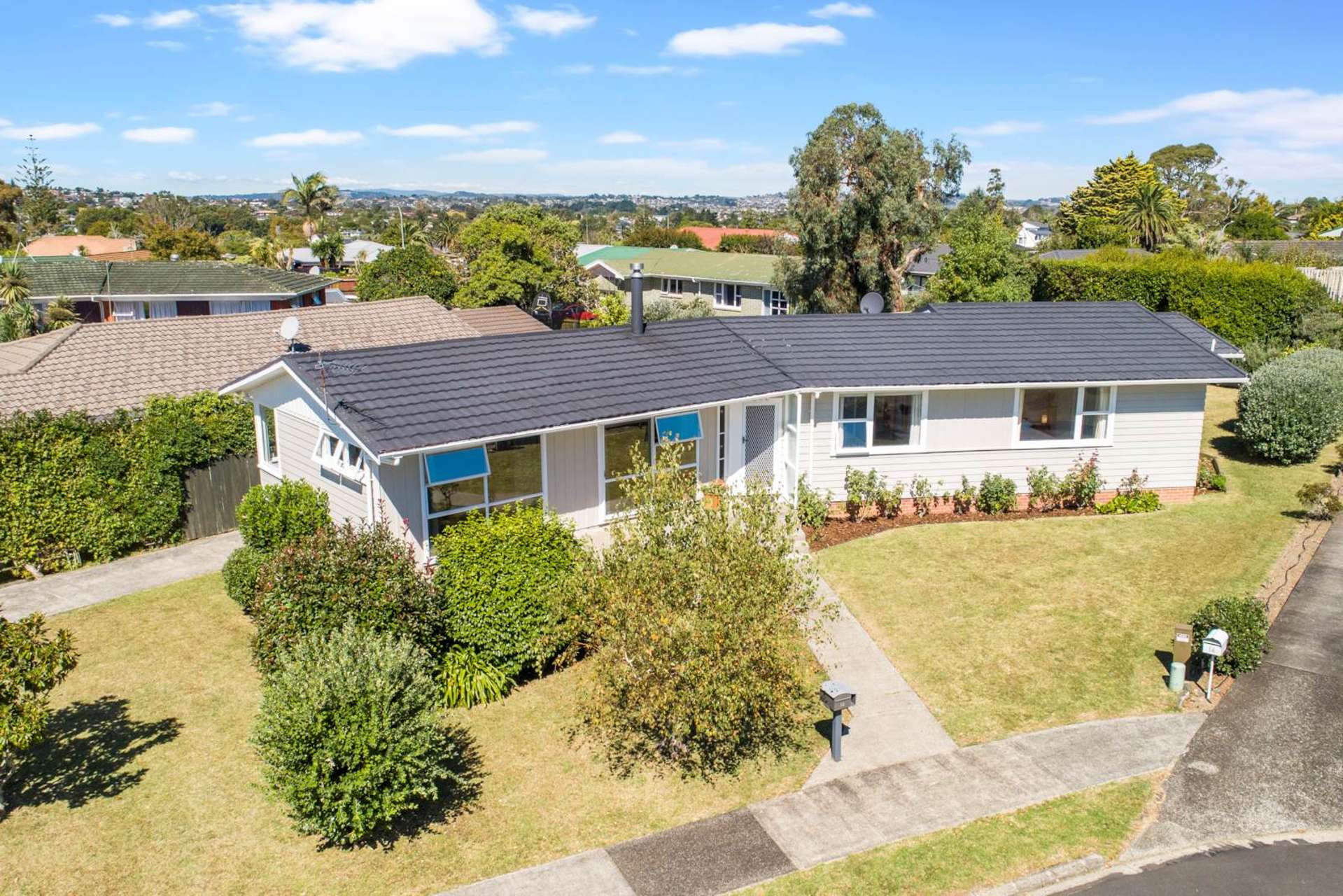 12 Imatra Place Sunnyhills_0