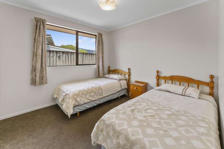 68 Aldinga Avenue Stoke_8