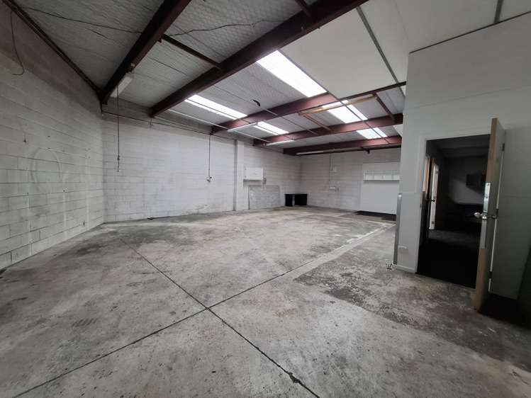 5/4 Heremai Street Henderson_3