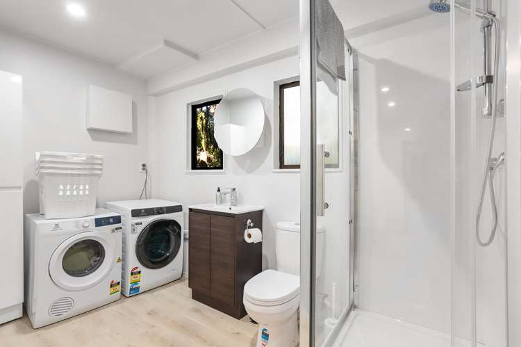 203 Scenic Drive Titirangi_17