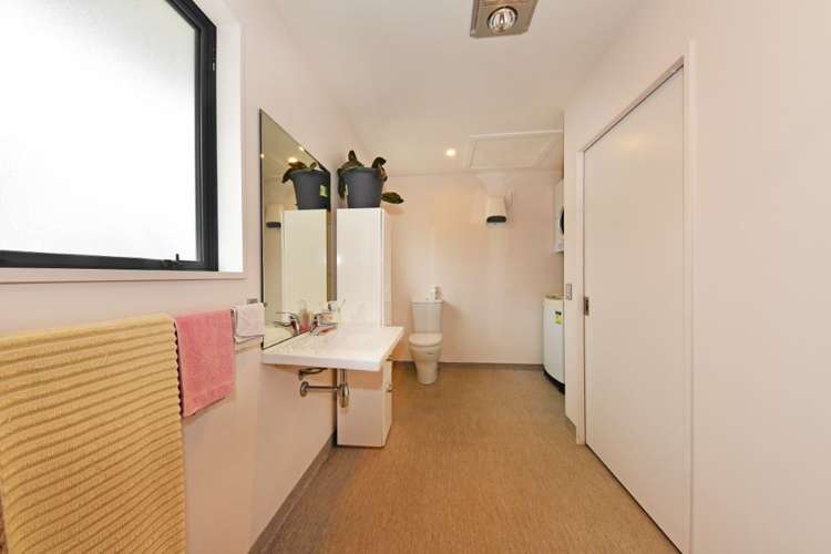 2/36 Reginald Street Burwood_17