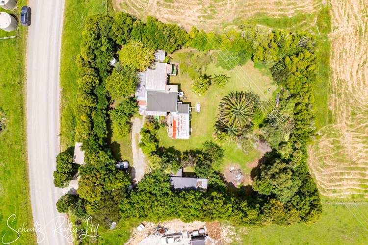 249 Mountain Road Maungaturoto_9