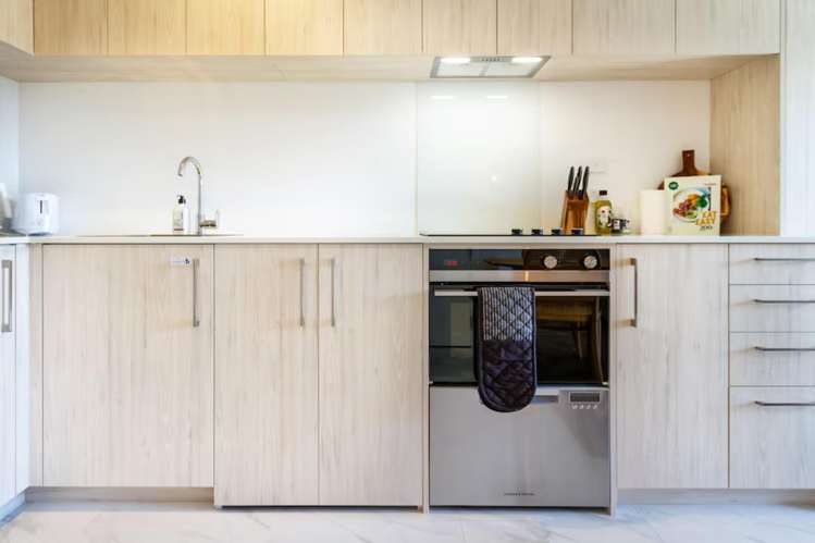 3 and 9/8 Wilmer Street Christchurch Central_23