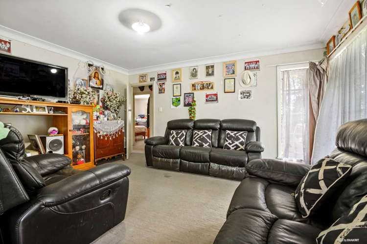 13 Buller Crescent Manurewa_8