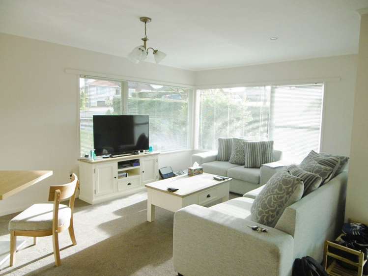 1/4 Marsh Avenue Forrest Hill_2