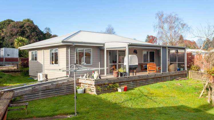 37a Charles Crescent_0