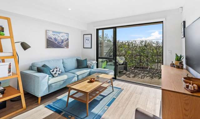 8/35 Garadice Road Rothesay Bay_1