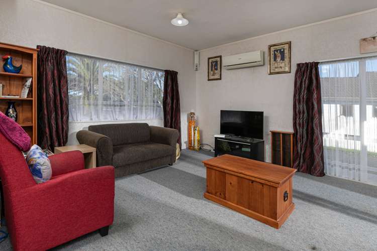 14 Miriam Corban Heights Henderson_5