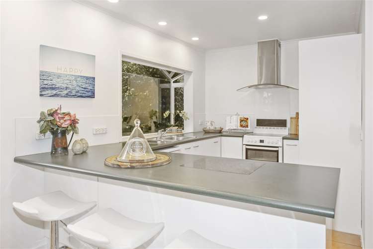 8 Callis Avenue Opaheke_11