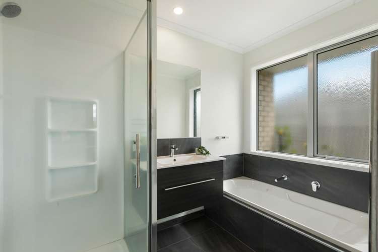 8 Eastbank Drive Katikati_5