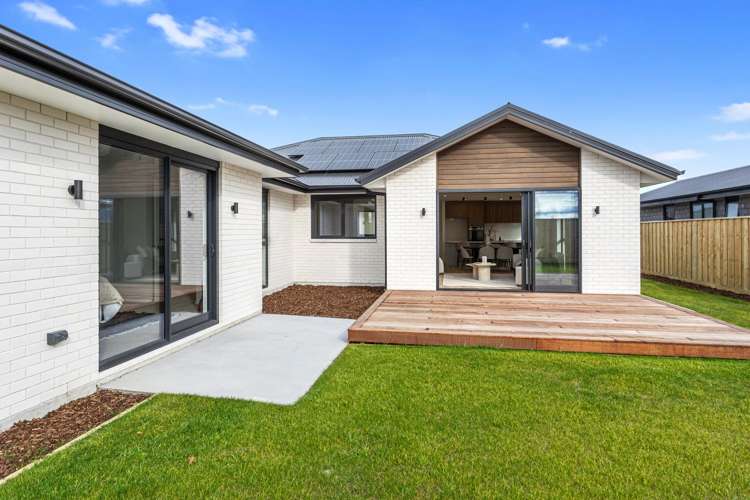 59 Benashet Drive Lincoln_33
