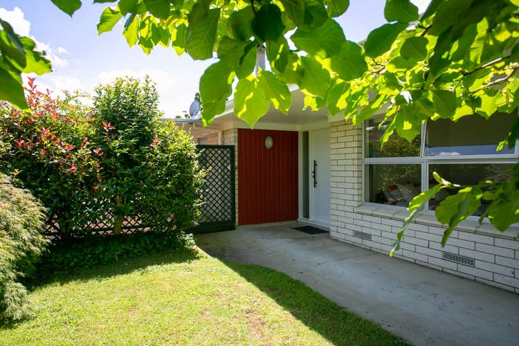 5 Woodstock Crescent Leamington_1