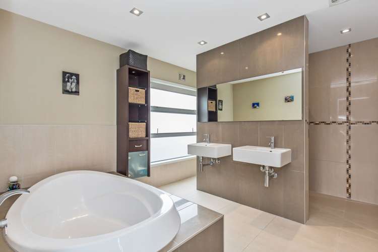 46 Columbia Crescent Beachlands_24