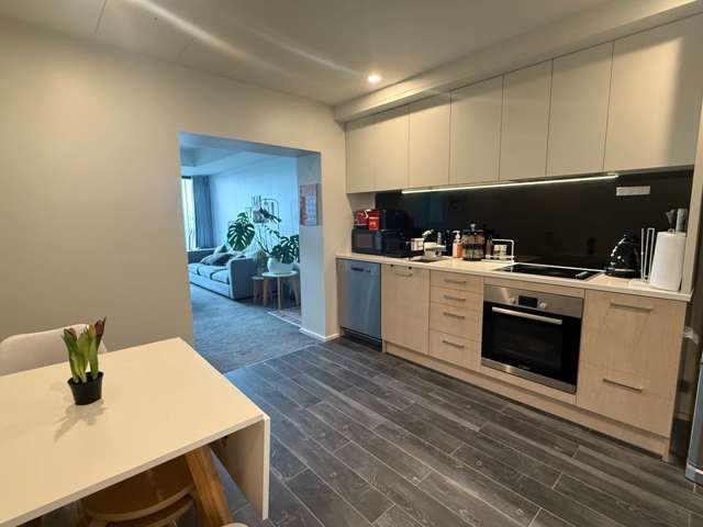 1003/70 Anzac Avenue City Centre_1