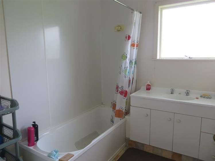 64 Ovens Road Matakohe_14