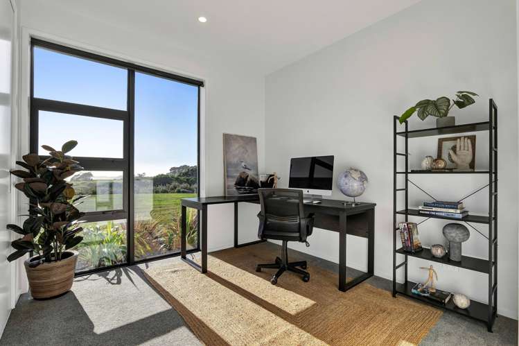 29 Washer Road Omata_24