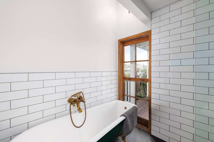 7 Ticehurst Road Lyttelton_23