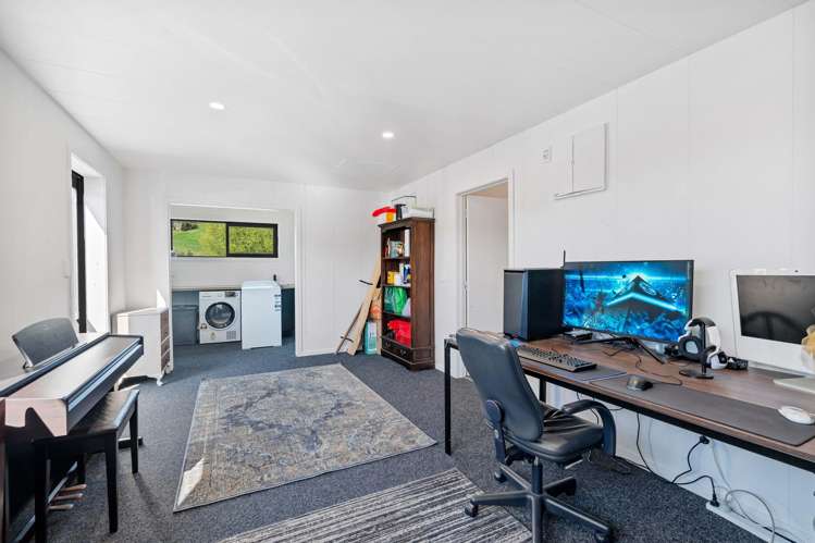 8 Paparoa Road Mangapai_18