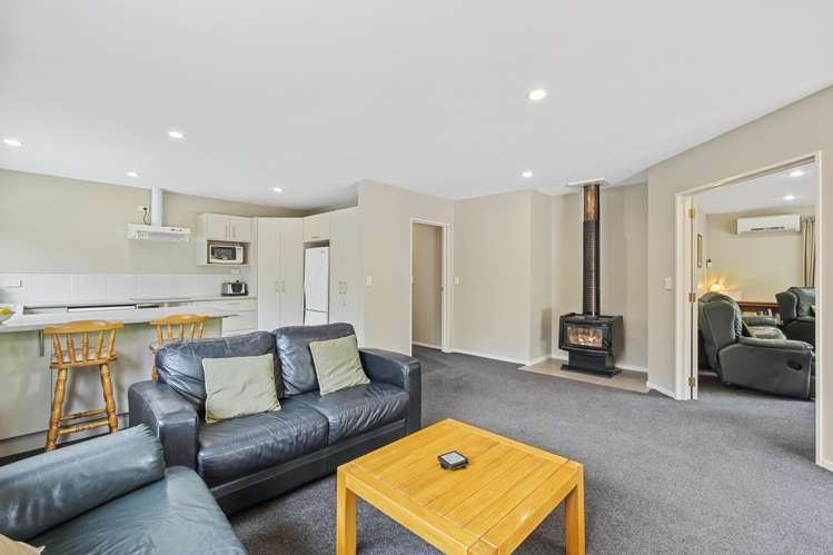 27 Caverhill Close_2