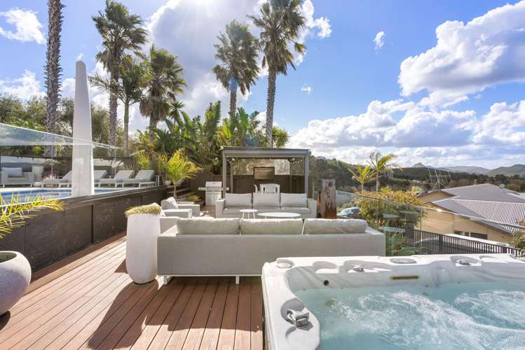 17 Governors Heights Whangamata_10