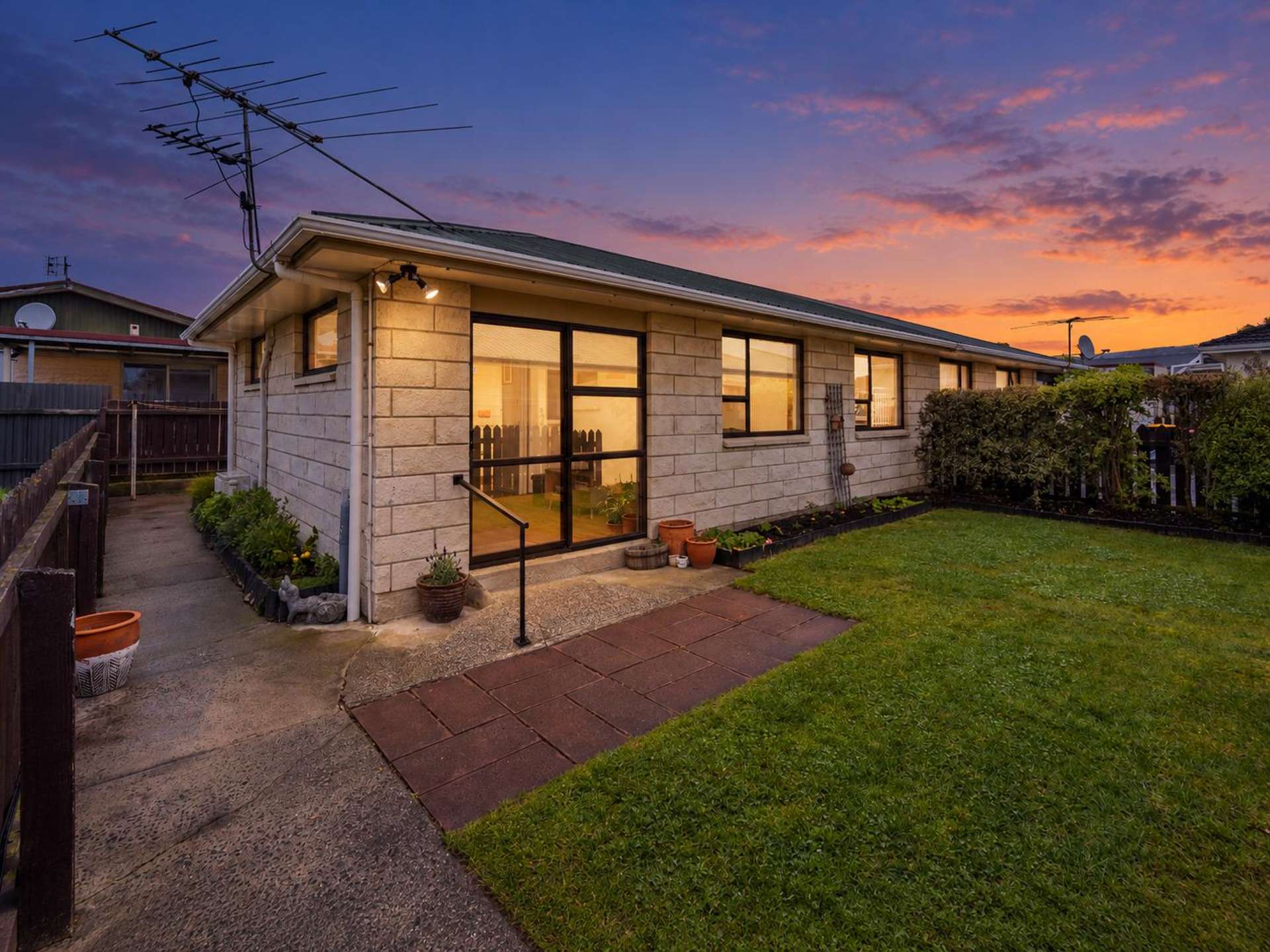 227E Oxford Street South Dunedin_0