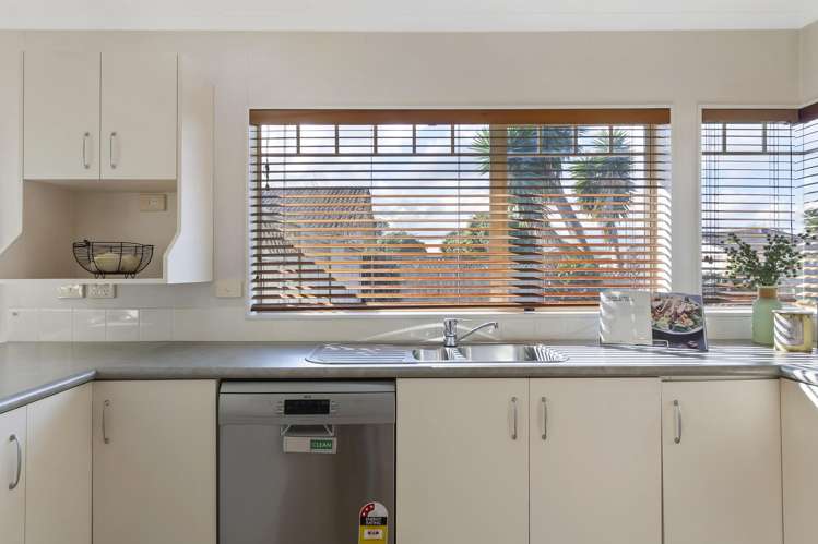 13 Montilla Place Manurewa_7