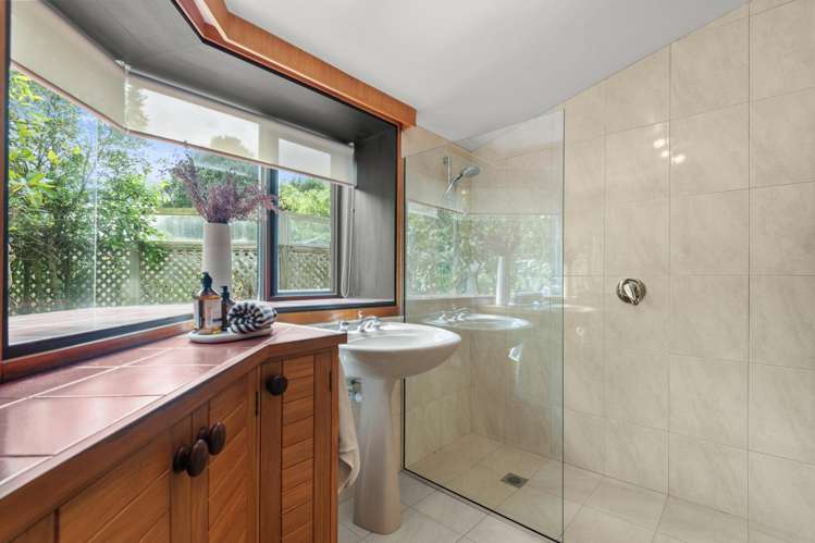 323 Reid Line East Colyton_19