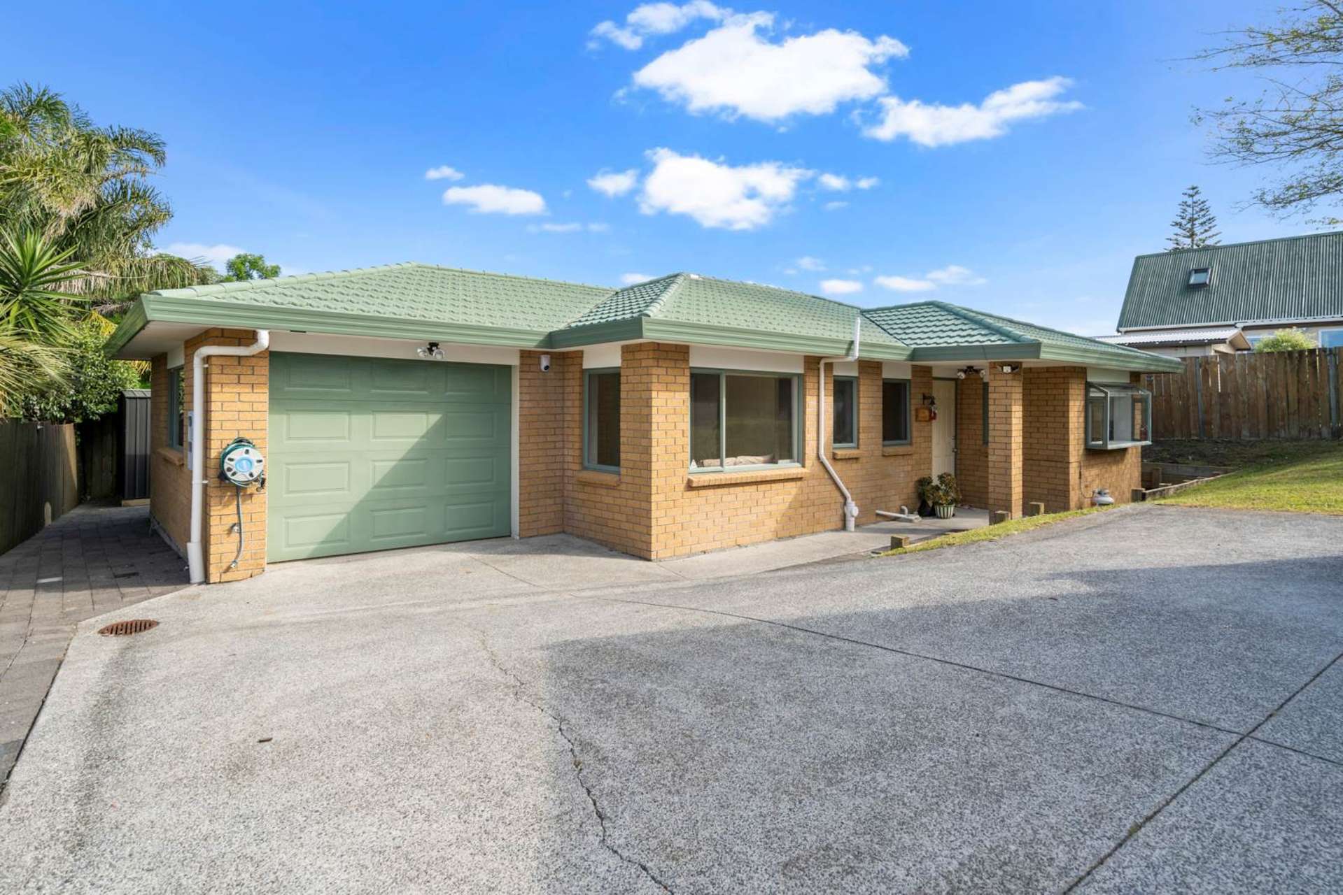 84a Glengarry Road Glen Eden_0