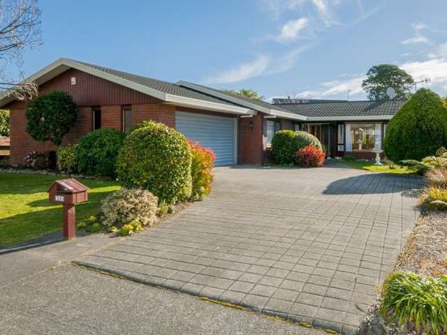 28 Awanui Drive Waikanae_1