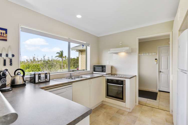 71 Kath Hopper Drive Orewa_6