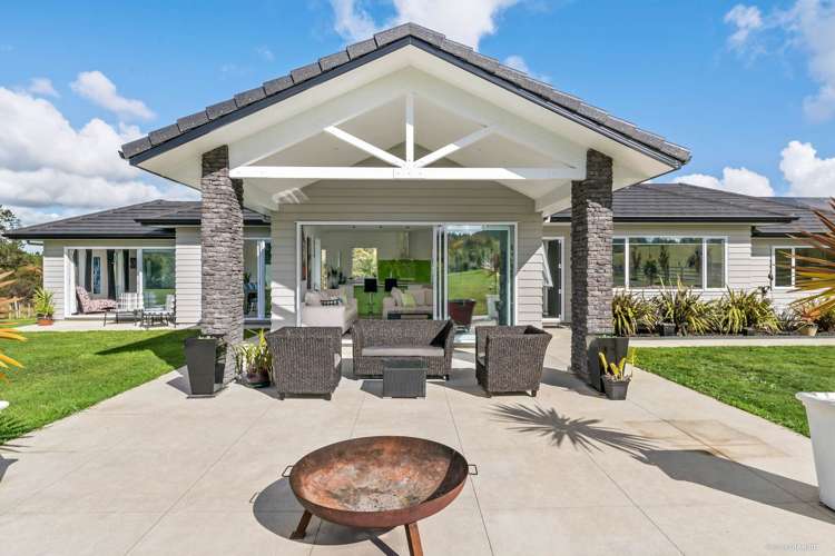 1 Ngaire Close Wainui_6
