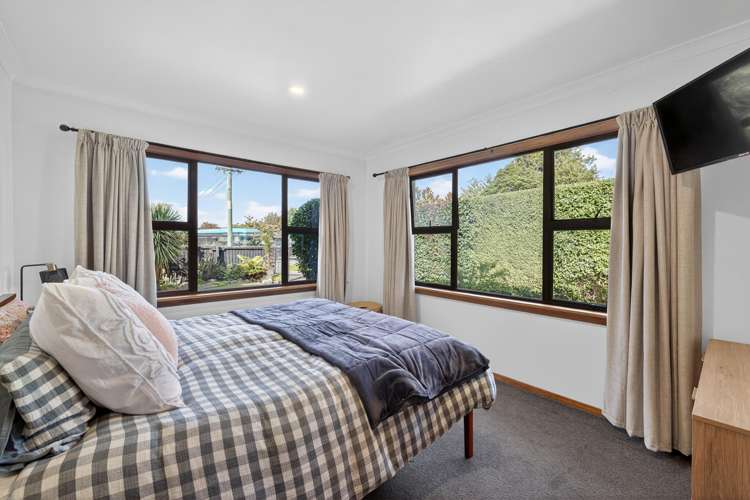 594 Harewood Road Harewood_13