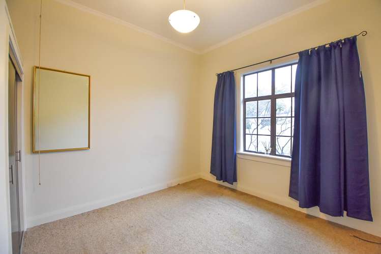 243 High Street North Carterton_11