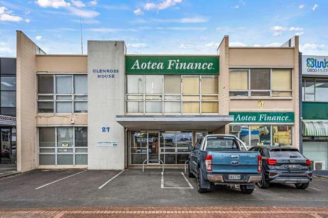 Receivership Sale: investment