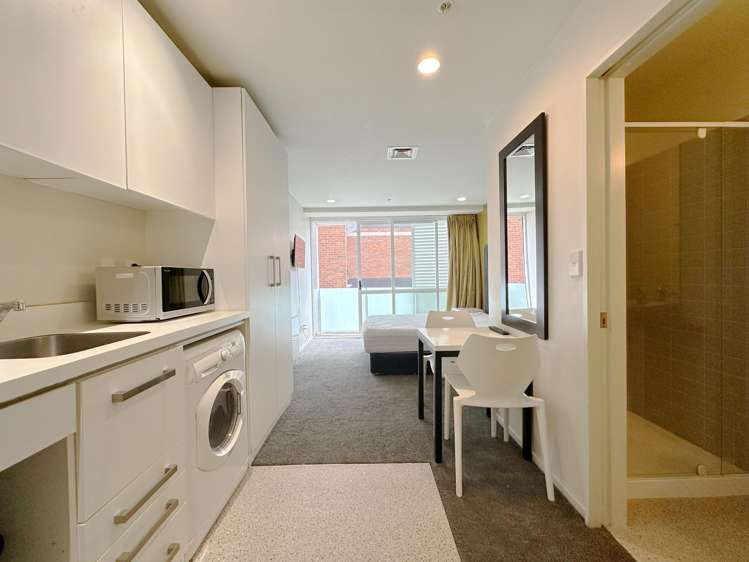 705/10 Waterloo Quadrant Auckland Central_2