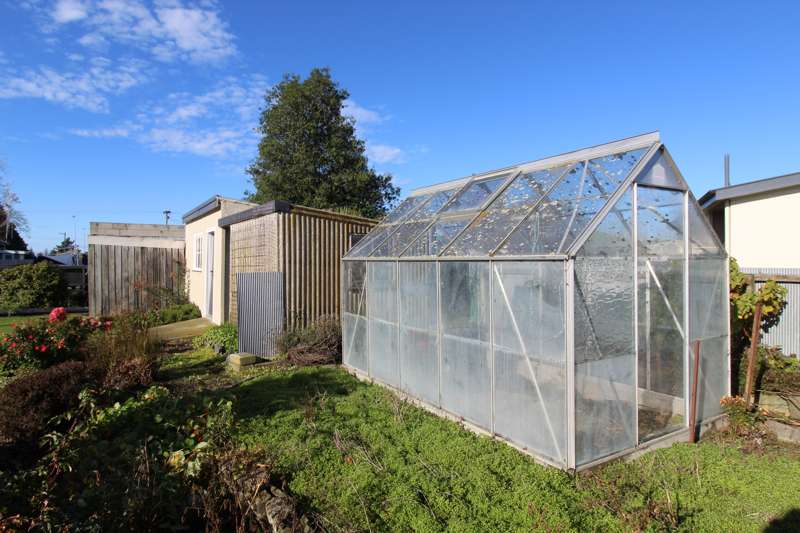 22 Rugby Street Waimate Houses For One Roof