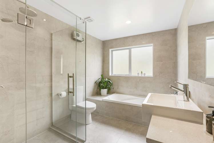 6 Tuatini Place Long Bay_23