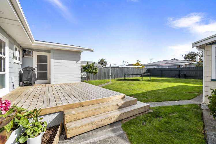 18 Tararua Terrace Cloverlea_24