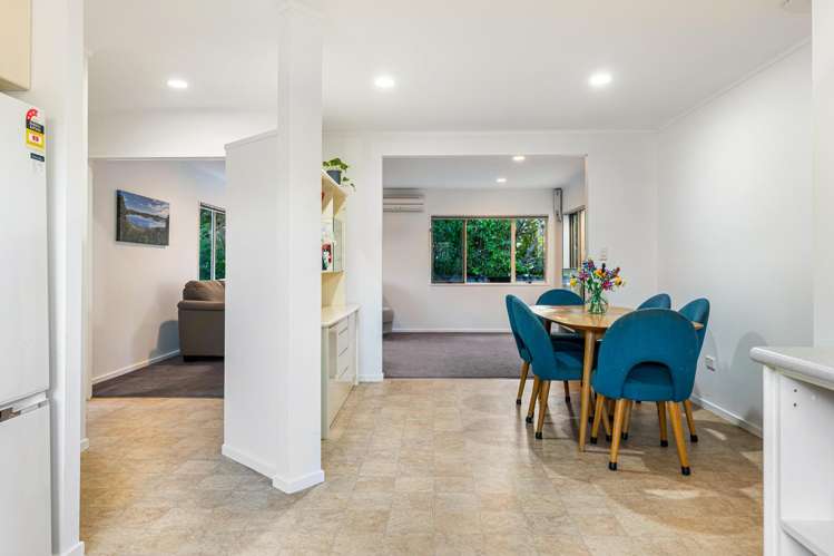 19 Brookvale Park Stanmore Bay_10