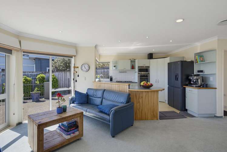 111 Milne Drive Paraparaumu_3