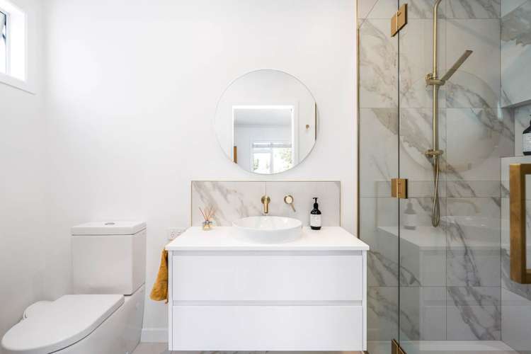 2 Te Puia Street Kamo_9