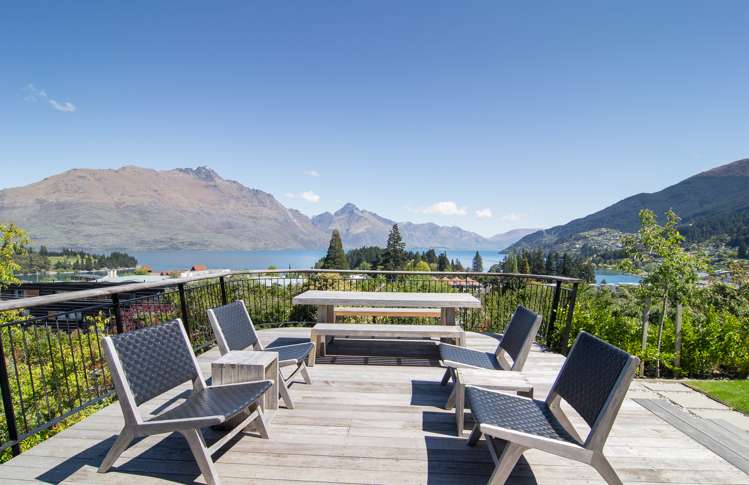 2 York Street Queenstown_21