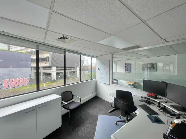 25-27 Davis Crescent Newmarket_13