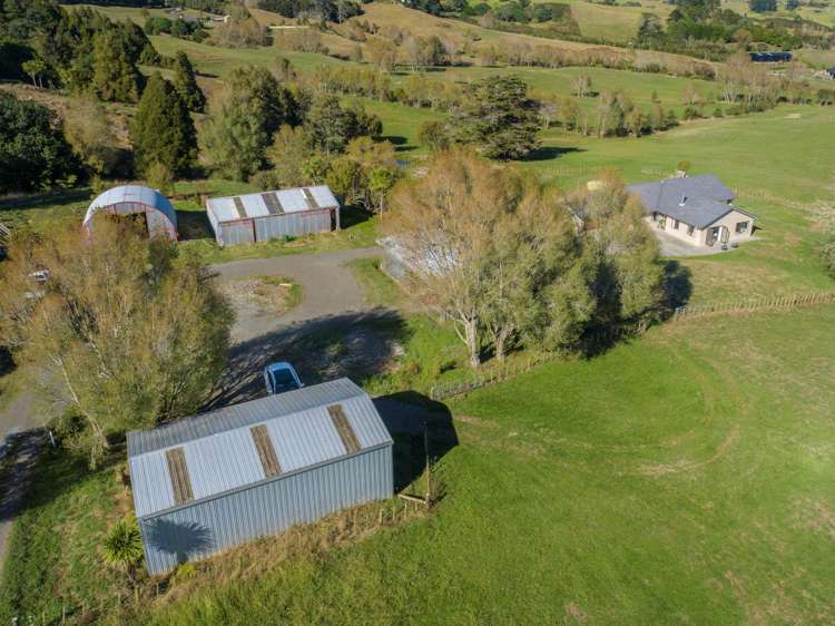323 Kahikatea Flat Road Waitoki_26
