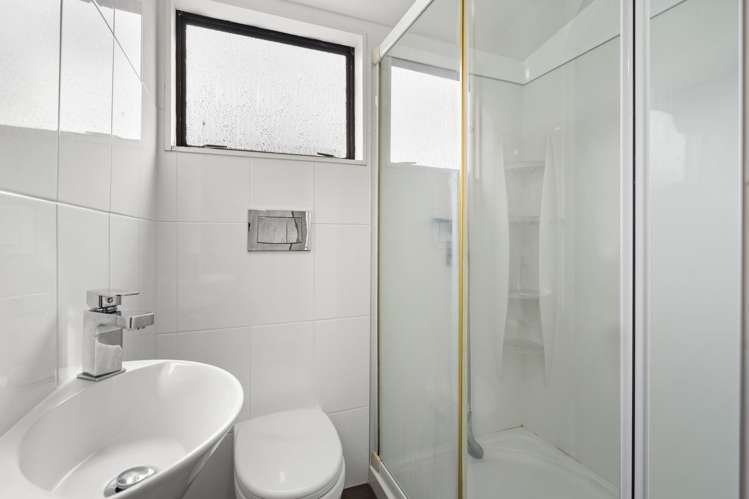 7 Carr Street Te Kamo_10