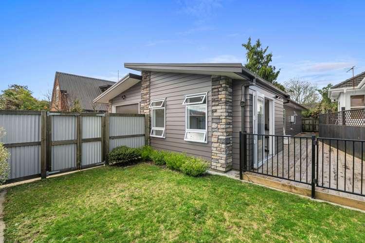 236 Ranolf Street Glenholme_18